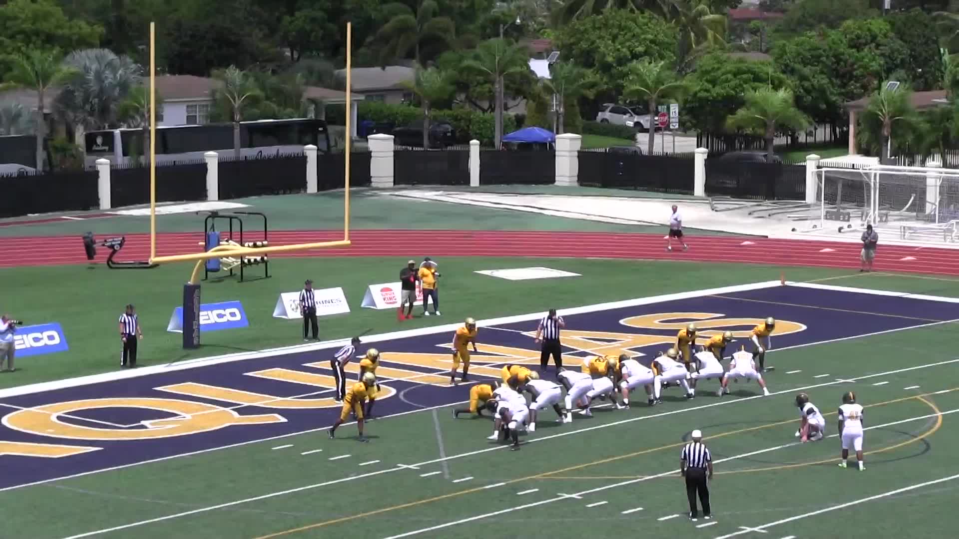 Videos East St. Louis Flyers (East St. Louis, IL) Varsity Football