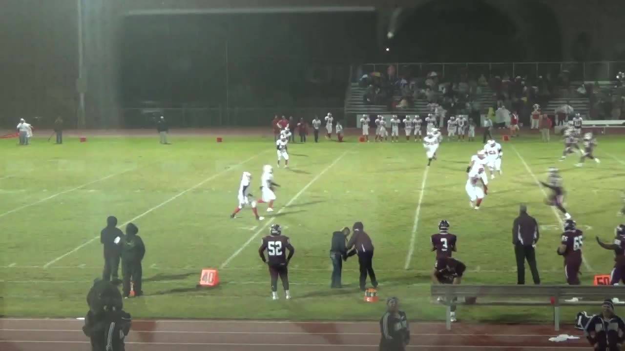 Homer Bermea S 16 Yard Pass Vs Cotulla Playing Football For La